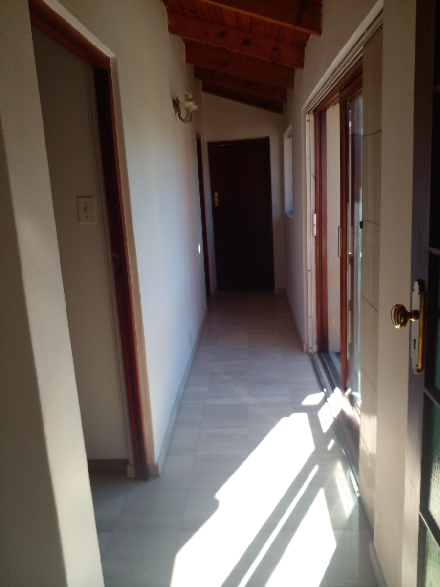 To Let 2 Bedroom Property for Rent in Mount Rhodes Western Cape